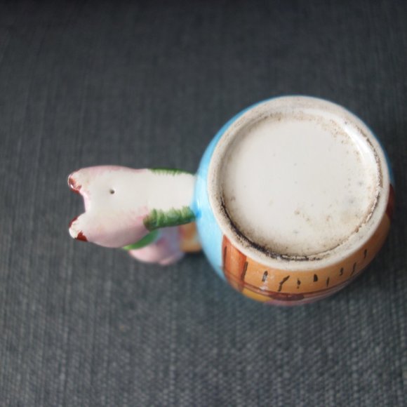 Ceramic Coffee Mug with Pig Design and Pig Handle - Picture 9 of 13